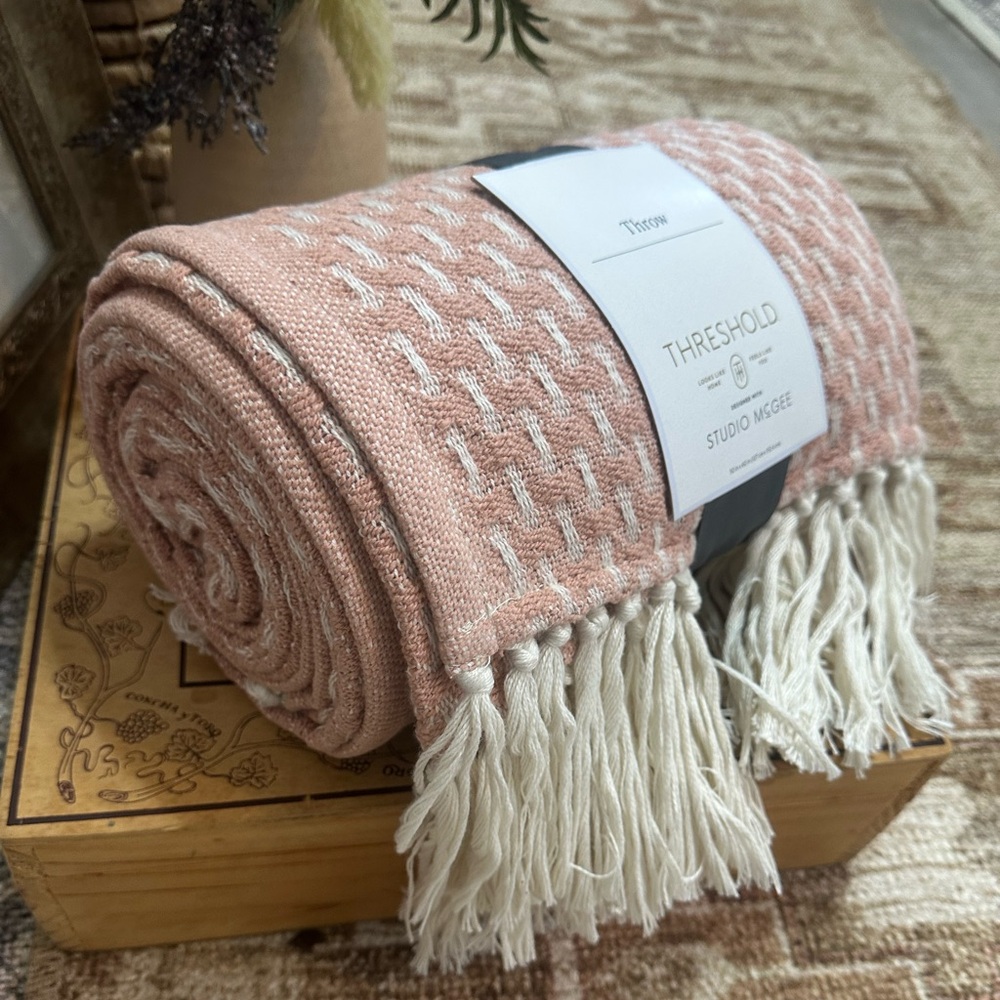 Studio McGee New Woven Pattern Cotton Blend Tassel Throw Blanket 50"x60" Blush - Picture 4 of 14